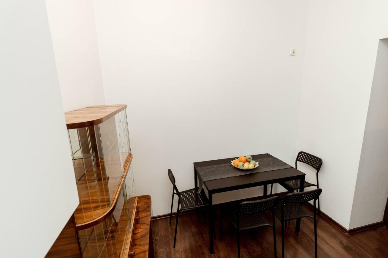 Hugona Apartment