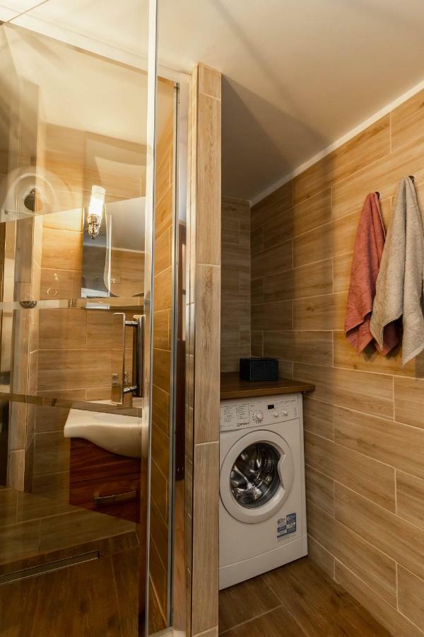Hugona Apartment *